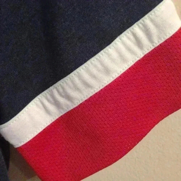 Nike Dri-fit Cleveland‎ Guardians V-neck T-shirt size medium - Picture 2 of 4